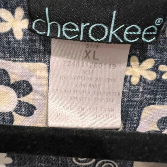 Cherokee Scrub - Women’s XL- Black Yellow Floral - Stretch Sides - Vneck - Picture 3 of 8